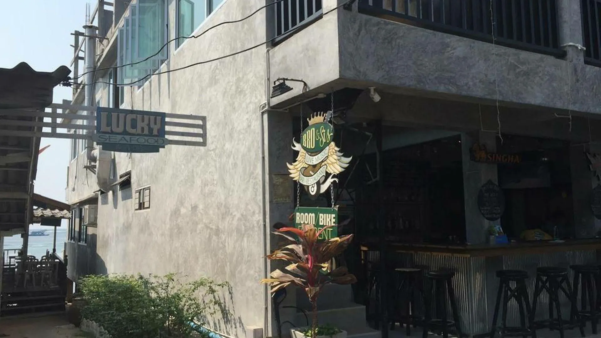 ホテル ブロ&シス プレイス タオ島